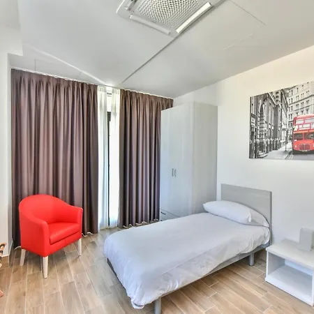 Happy Milano Aparthotel