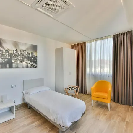 Happy Milano Aparthotel *